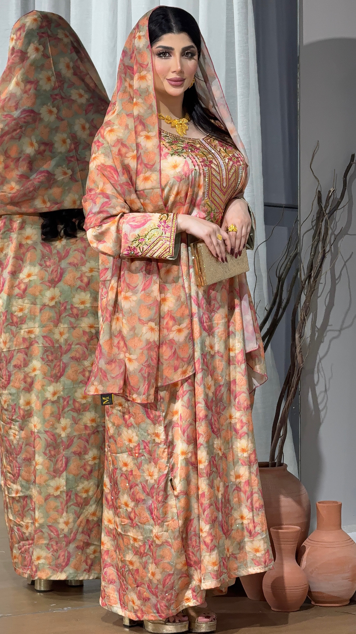  مخور تطريز مشمشي بالحرير المفصص مع شيلته شيفون Special Item                                                                       Dress                                   Colors                                       Yellow (Length 50 - chest 19  / Size Sm