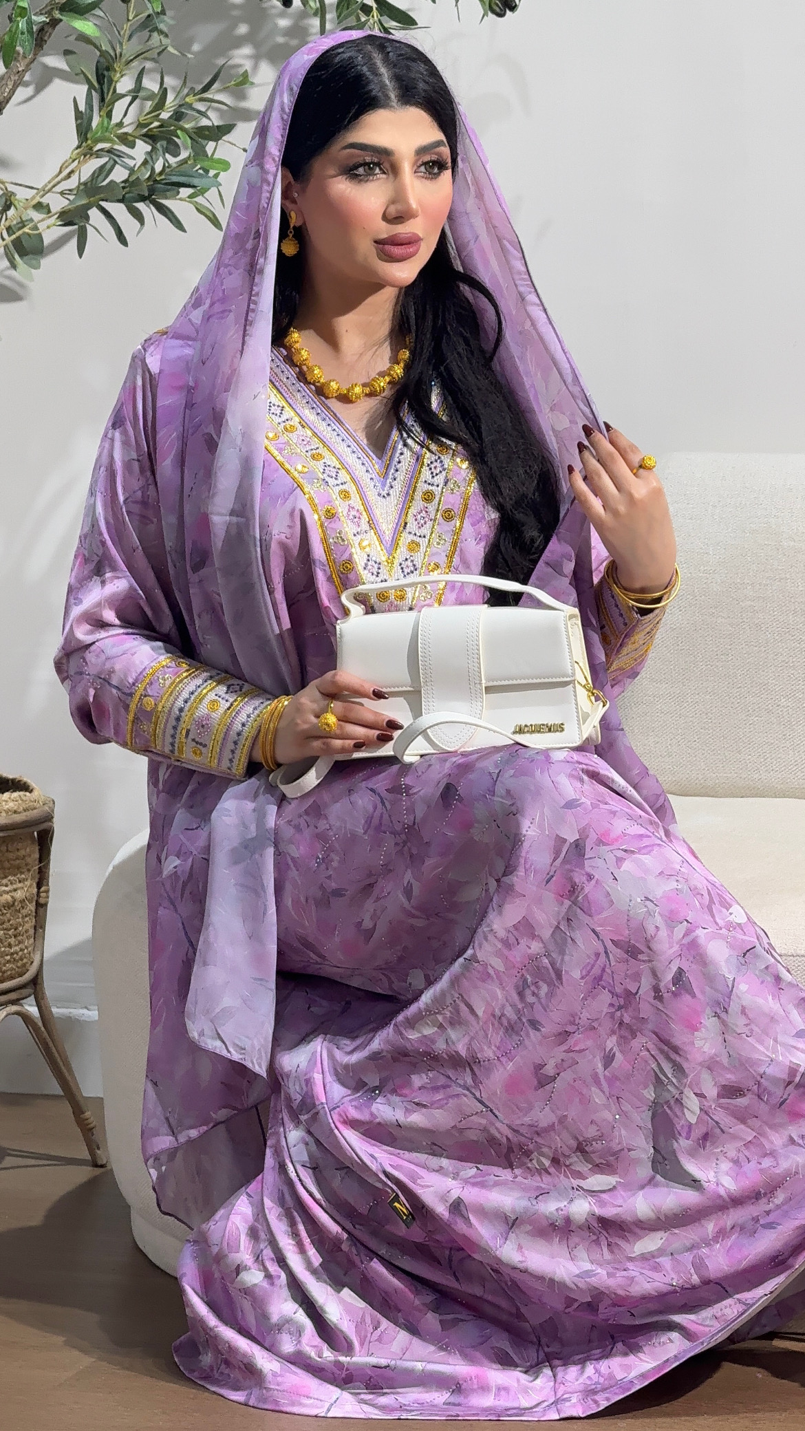  مخور تطريز بنفسجي بالحرير المفصص مع شيلته شيفون Special Item                                                                       Dress                                   Colors                                       Yellow (Length 50 - chest 19  / Size S