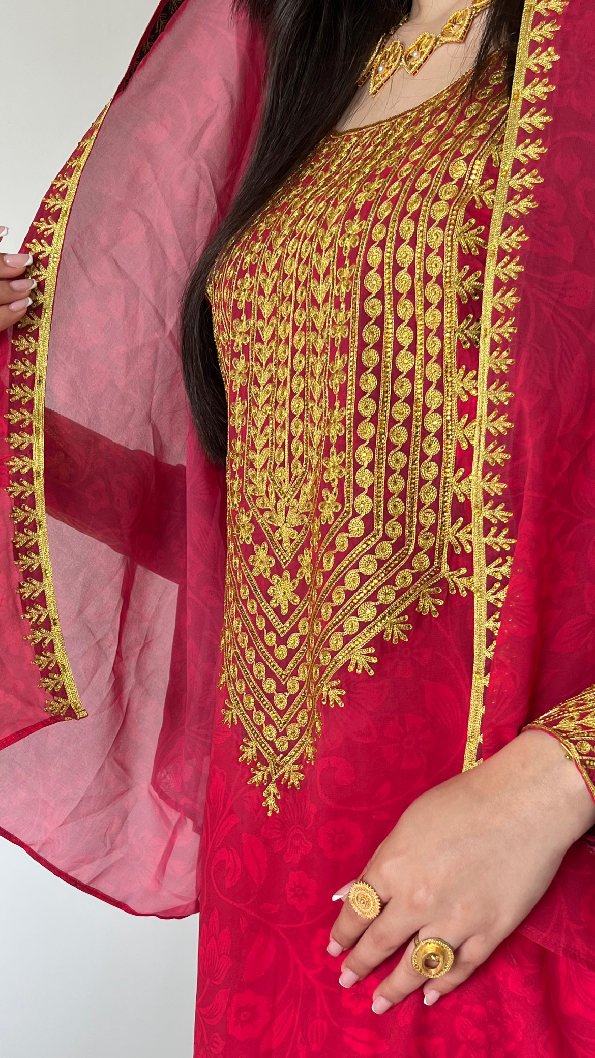 شيلة جلابية الحرير الوردي